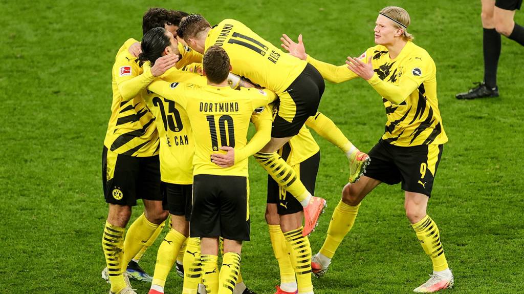 Bundesliga: Borussia Dortmund presiona a Frankfurt y busca su lugar en Champions