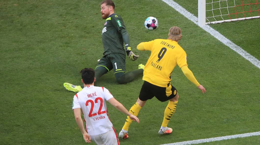 Bundesliga: Haaland evita la caída de Dortmund que comienza a despedirse de la Champions