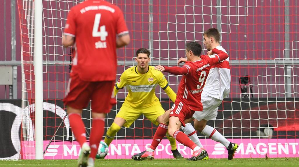 Bundesliga: Espectacular Hat-trick de Lewandowski ante Stuttgart