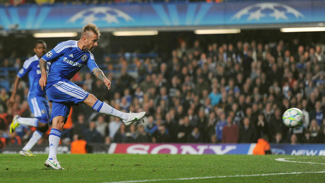 Mediocampista - Raúl Meireles - Chelsea