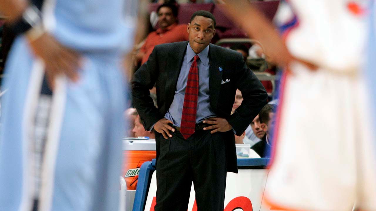 Fue coach y director de operaciones de los Knicks, pero las cosas no se le dieron