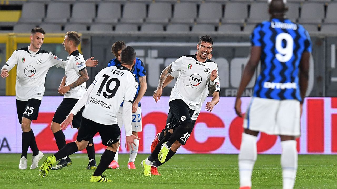 Inter suma otro empate y sostiene la Serie A en la palma de su mano