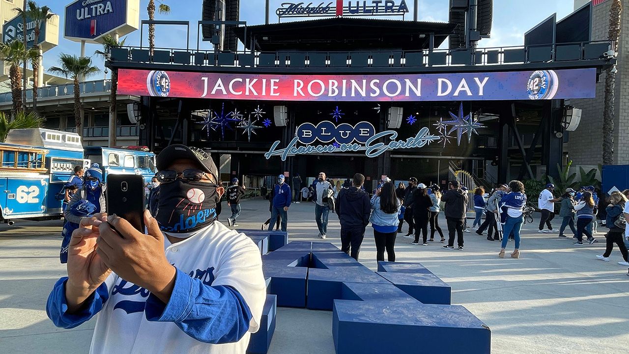 El más emotivo 'Jackie Robinson's Day' se vivió en Dodger Stadium