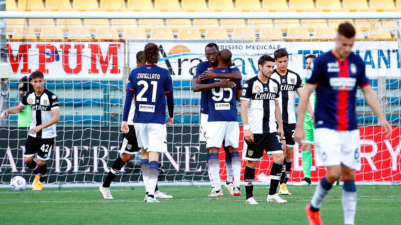 Parma sentenció su descenso a la Serie B tras perder ante Crotone