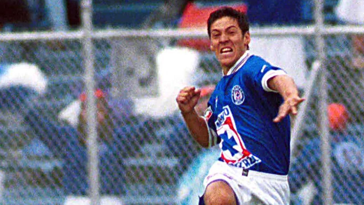 Verano 1999: Cruz Azul 4-0 América | Primera goleada del clásico joven en torneos cortos; Camoranesi hizo dos goles.