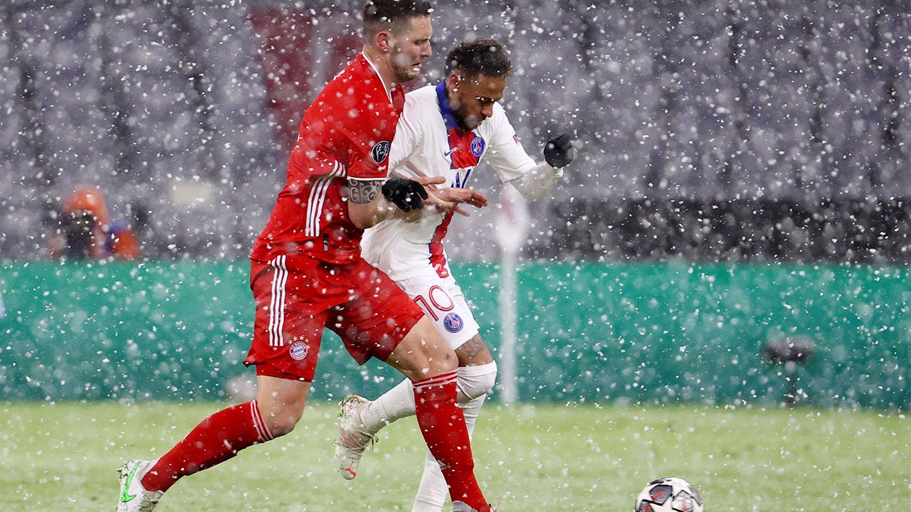 Una nevada acompaña el duelazo entre PSG y Bayern Múnich