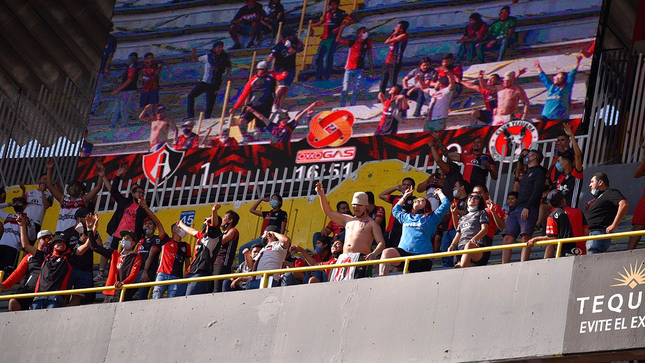 Los Rojinegros vencieron 1-0 a 'Xolos' con un gol de Renato Ibarra a los 11 minutos. Los 'Zorros' ganaron pese al penal fallado y al menos hasta que juegue San Luis, ya no son últimos en la tabla de cocientes.