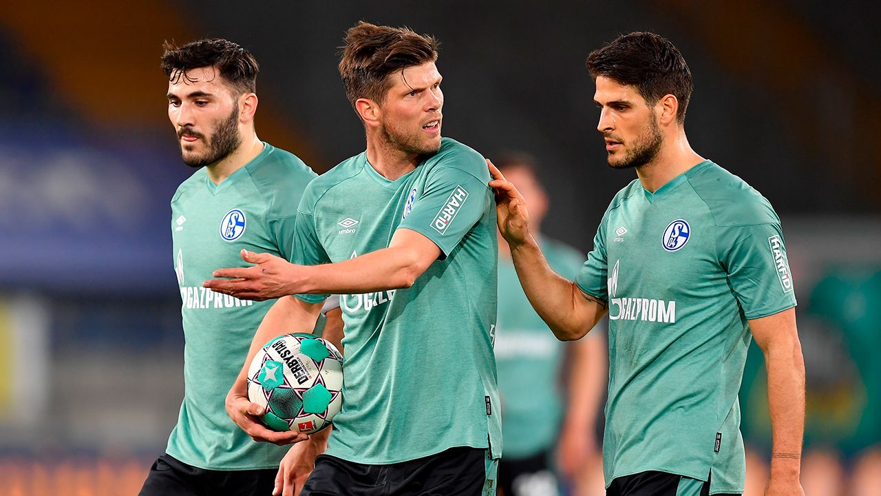 Tristeza absoluta en Schalke al descender de la Bundesliga