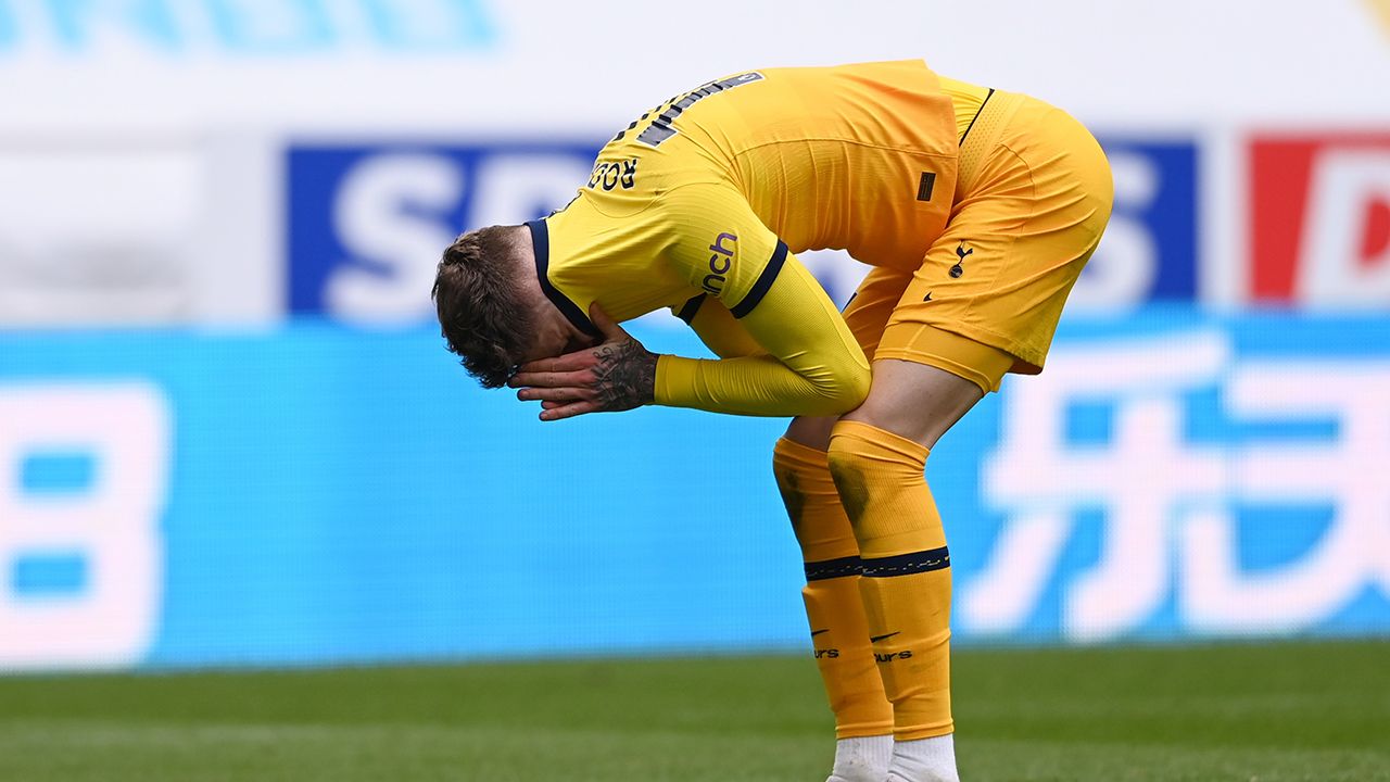 Frustración en Tottenham al dejar ir tres puntos en los últimos minutos
