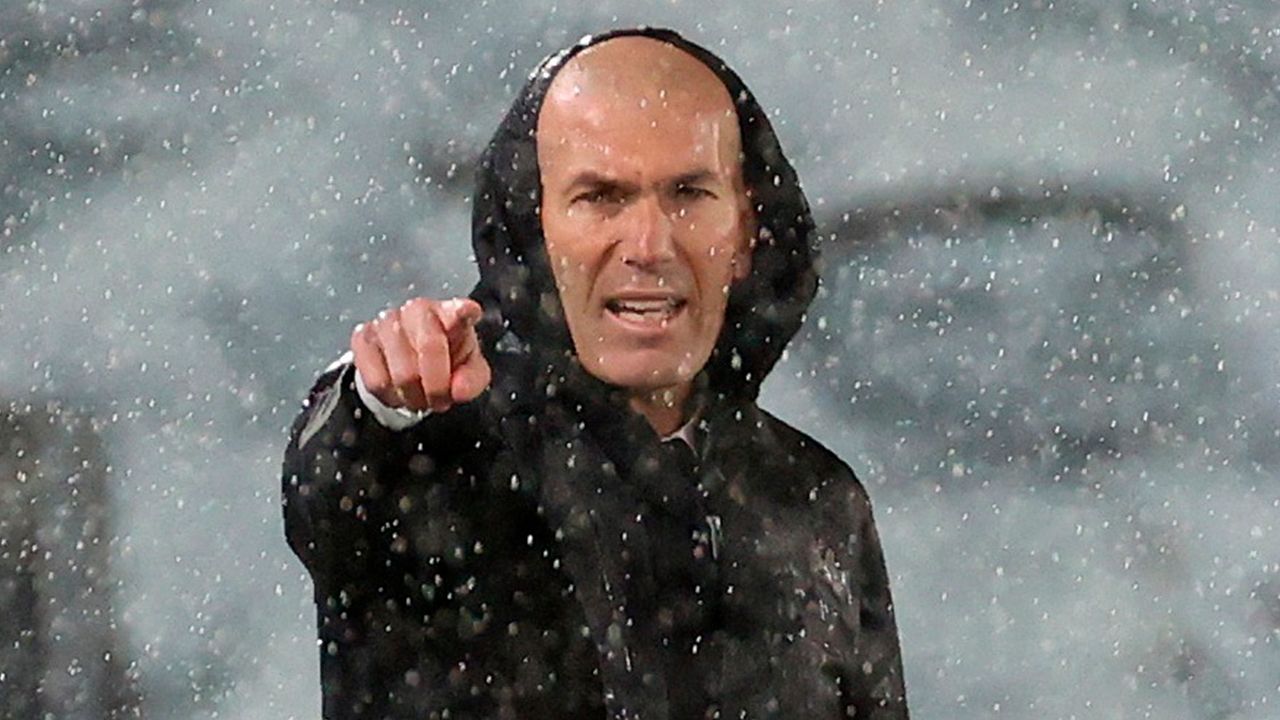 Con todo y lluvia, Zinedine Zidane vivió un duelo intenso en la Champions League