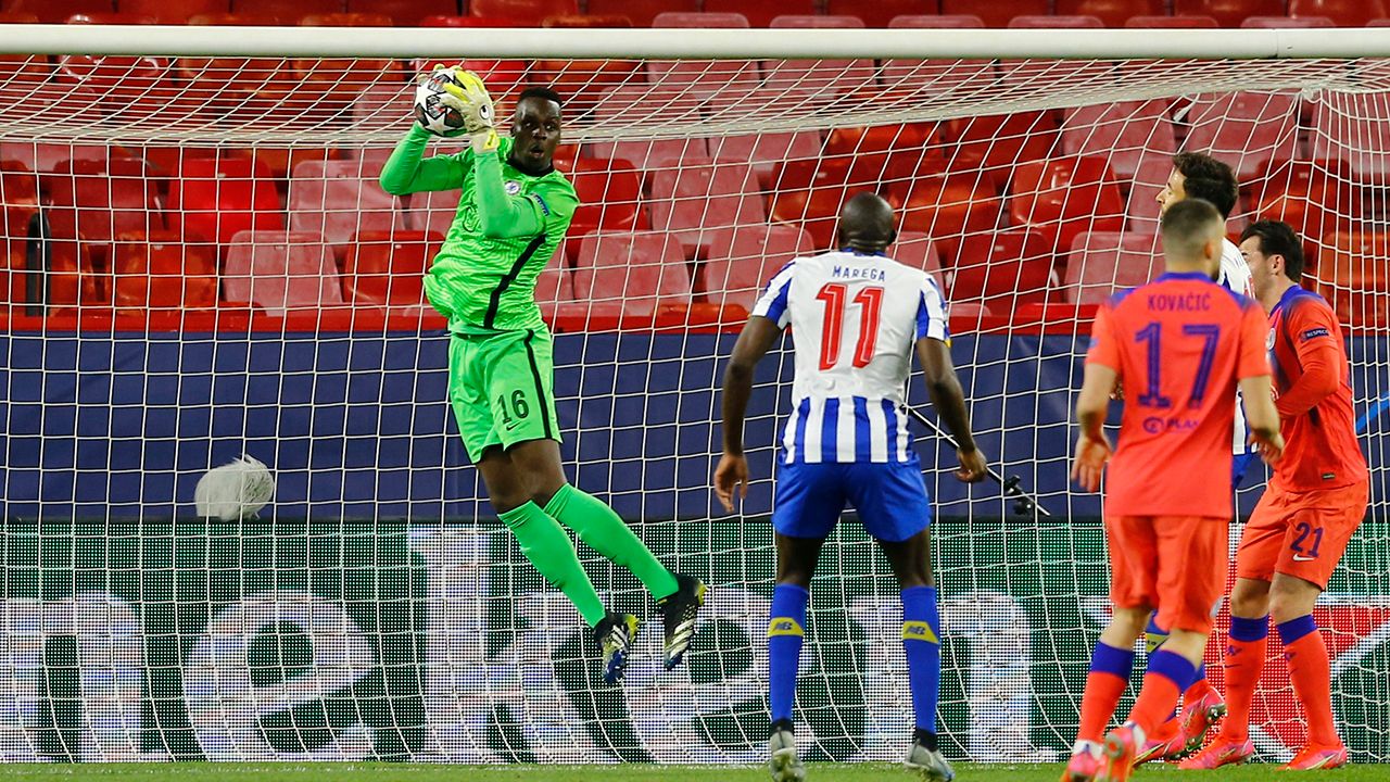 Edouard Mendy - Portero - 24 millones de euros - Rennes | Partidos en Champions League: 11 
Minutos: 990
Goles recibidos: 4