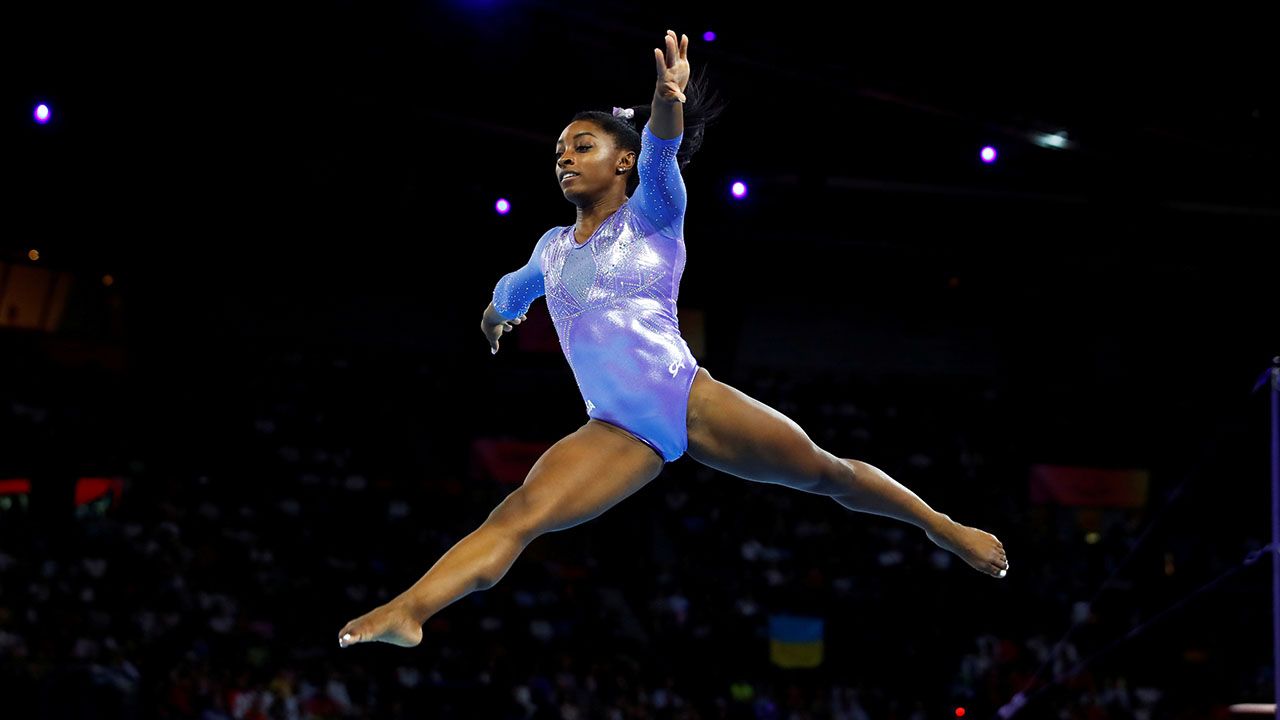 Simone Biles hizo historia con un impresionante salto