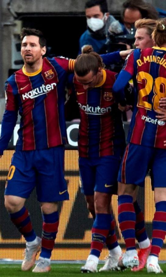 Andrés Iniesta reconoció que Barcelona tiene opciones para ganar La Liga