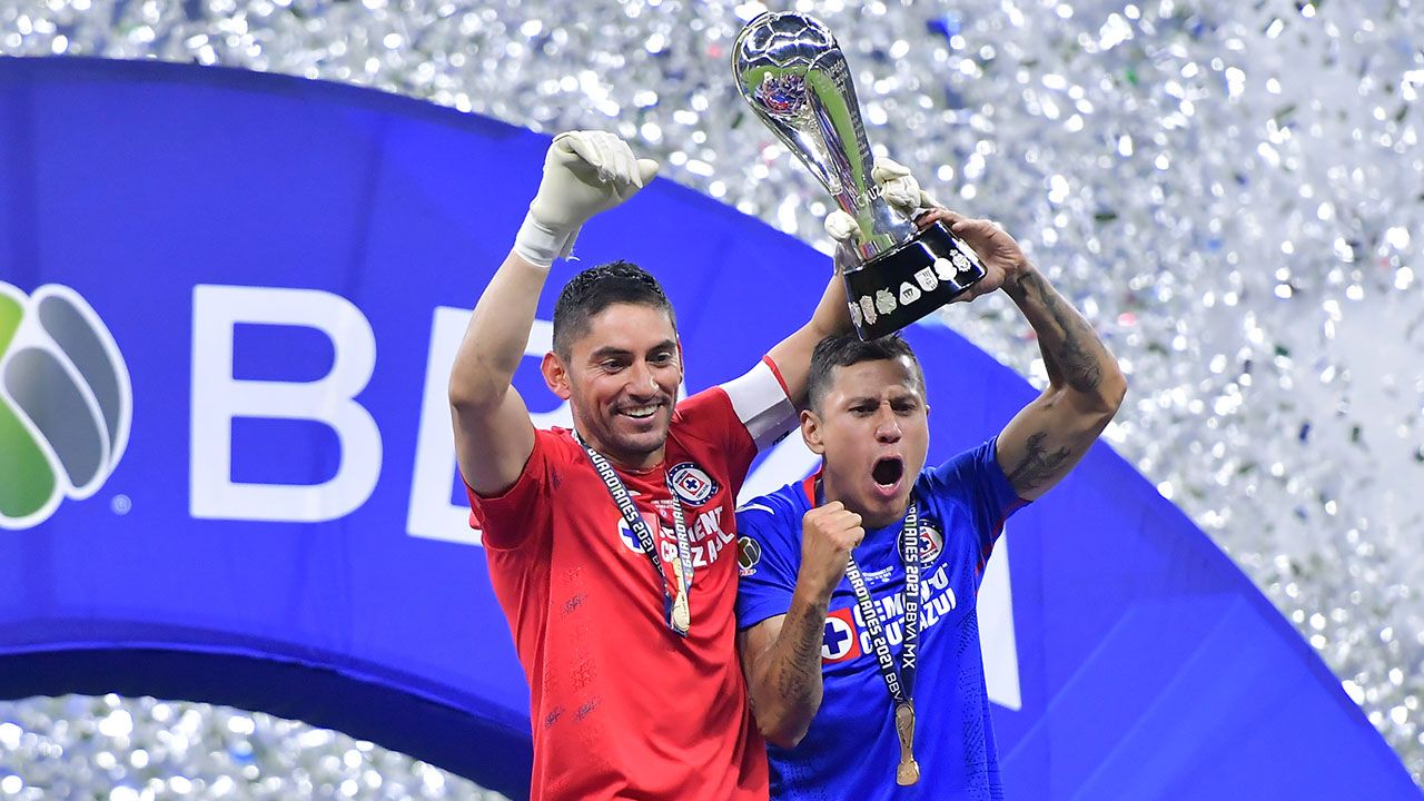 Cruz Azul se corona campeón de la liga mexicana de fútbol después de 23 años