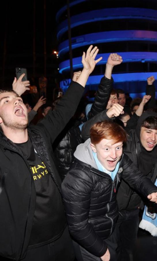 Dueño del Manchester City pagará el viaje de su afición a la final de Champions League