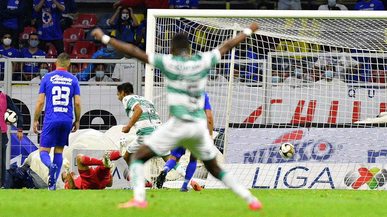 ¡Santos está vivo! Así se vivió el gol de Diego Valdés que iguala la final ante Cruz Azul