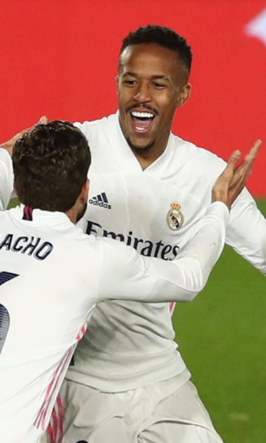 Éder Militao recibió reconocimiento por sostener la golpeada defensa de Real Madrid