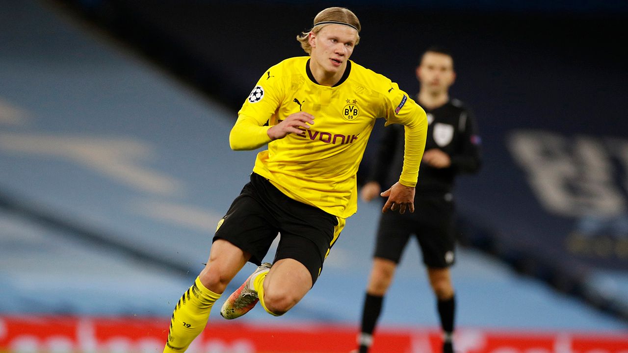 4. Erling Haaland - Borussia Dortmund - Delantero -  155.5 millones de euros