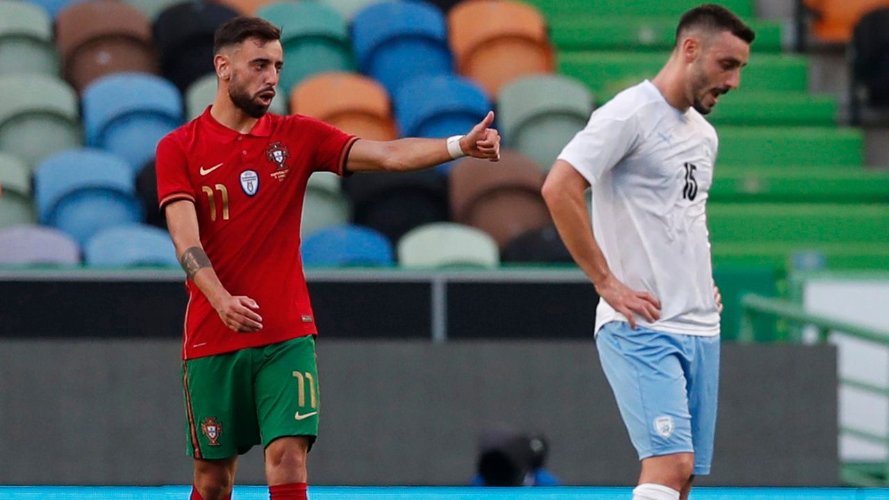 Cristiano Ronaldo y Portugal lucen antes de comenzar la Eurocopa