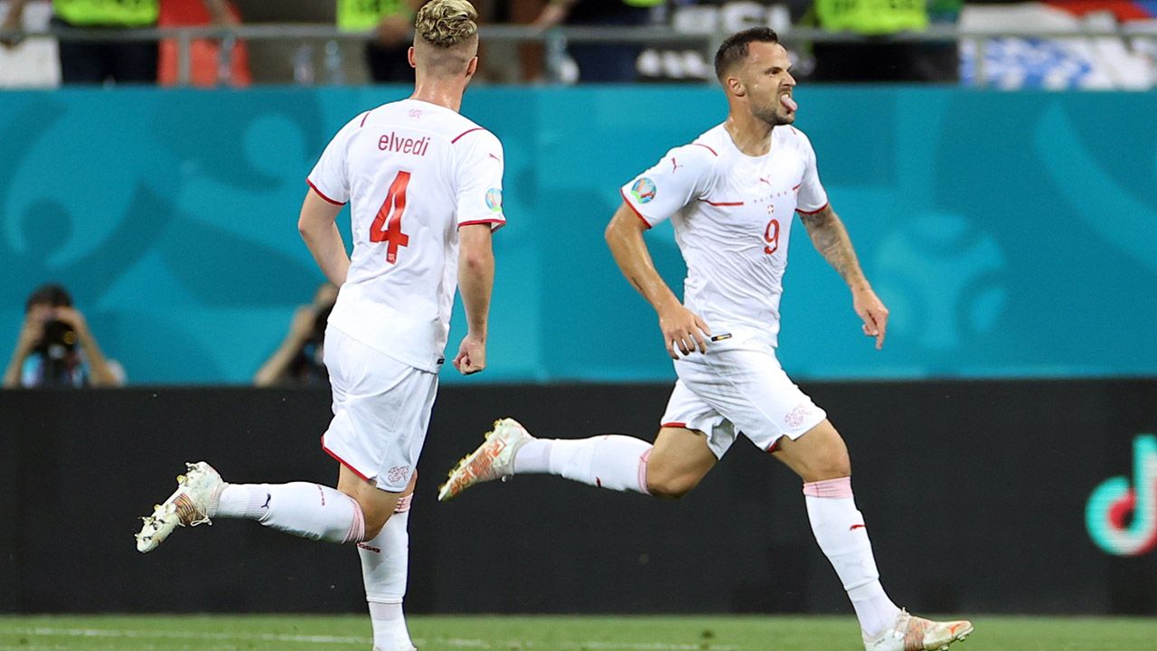 Haris Seferovic y el gol que puso a sufrir temprano a Francia