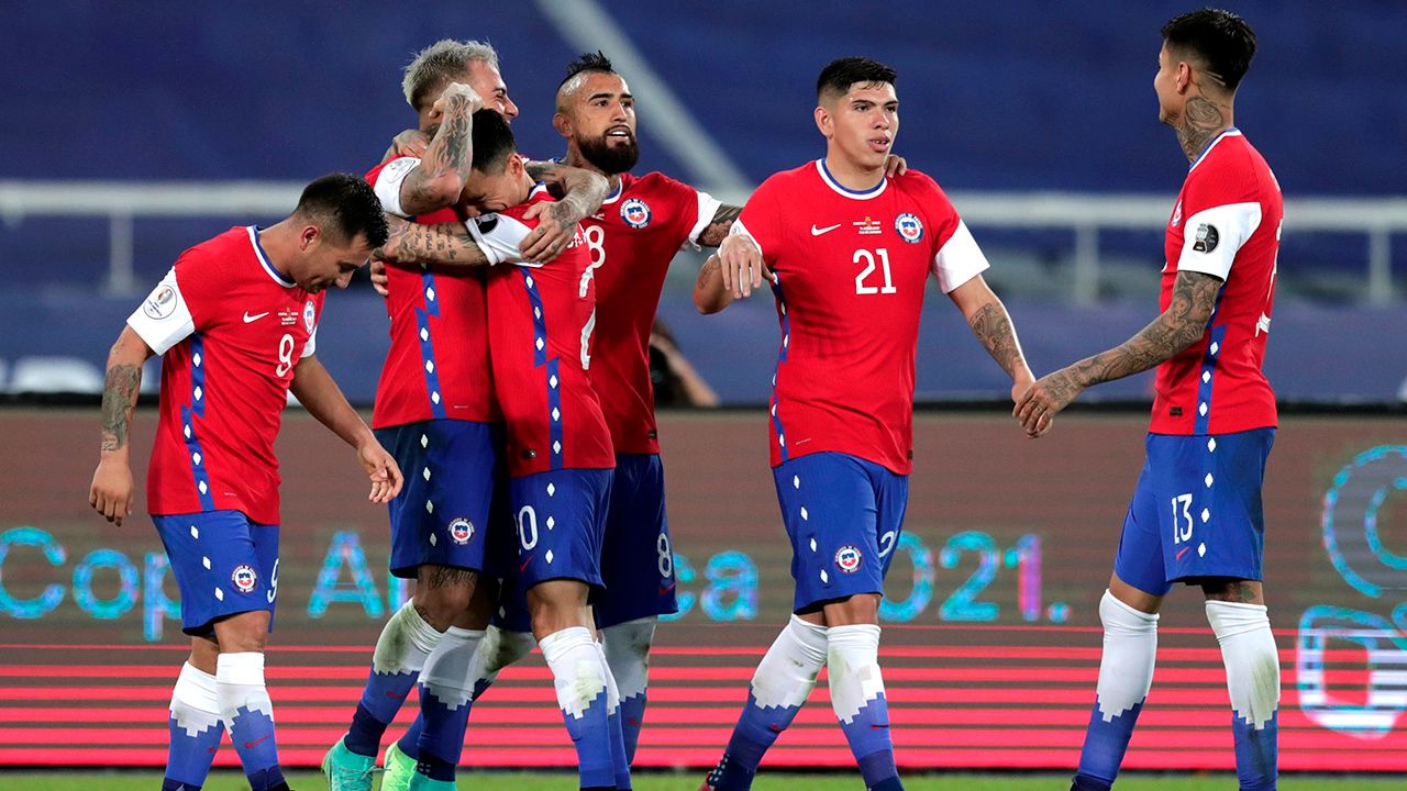 As faces de Vargas: Lenda do Chile e da Copa América, aquém das