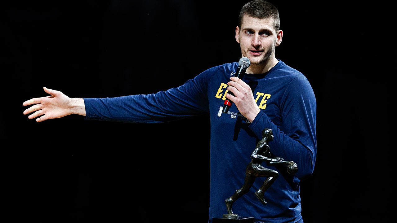 ¡MVP, MVP, MVP!, Nikola Jokic recibió su trofeo como Jugador Más Valioso de 2021