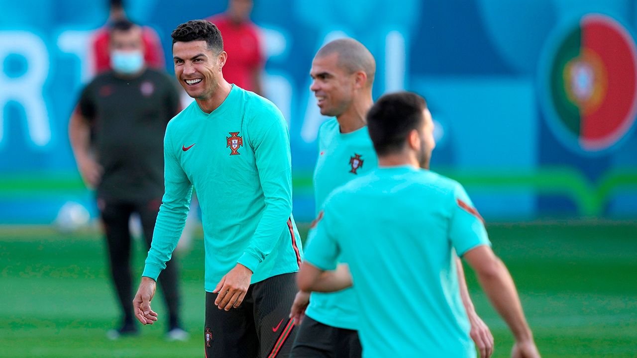 Cristiano Ronaldo y Portugal, concentrados en su choque ...