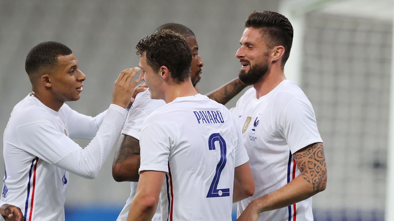 Olivier Giroud llegó a los 46 goles en 108 partidos con la Selección Francesa, con el doblete marcado en el amistoso ante Bulgaria (3-0)