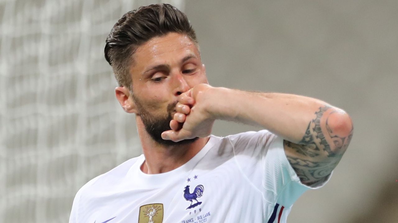 Olivier Giroud llegó a los 46 goles en 108 partidos con la Selección Francesa, con el doblete marcado en el amistoso ante Bulgaria (3-0)