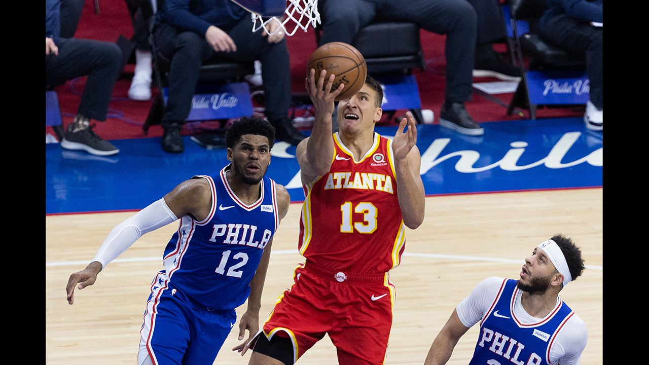 Los 76ers se durmieron y los Hawks no desaprovecharon para dar el golpe