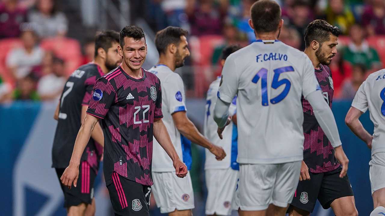 México y Costa Rica se mantuvieron empatados en el primer tiempo, donde lo más notorio fueron los golpes al jugador del Napoli.