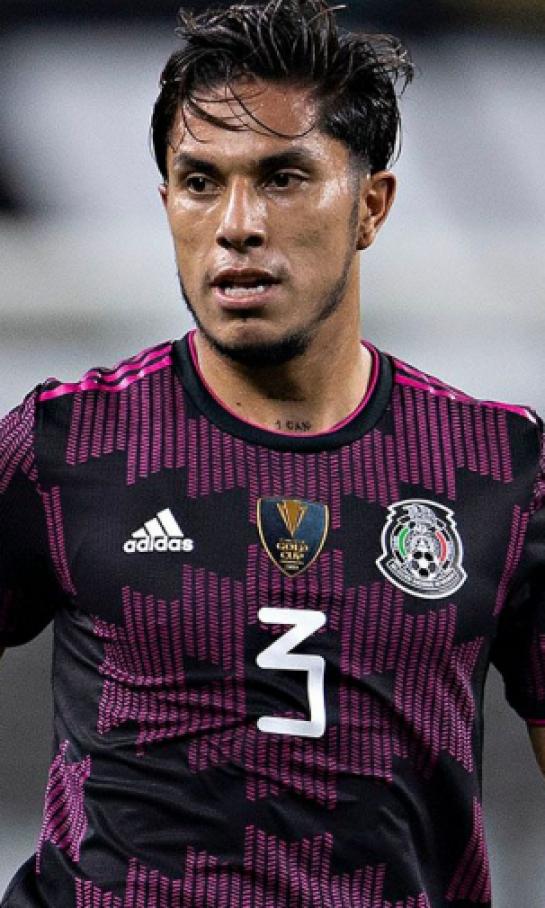 Sin explicación, Carlos Salcedo y César Montes abandonan la Selección Mexicana