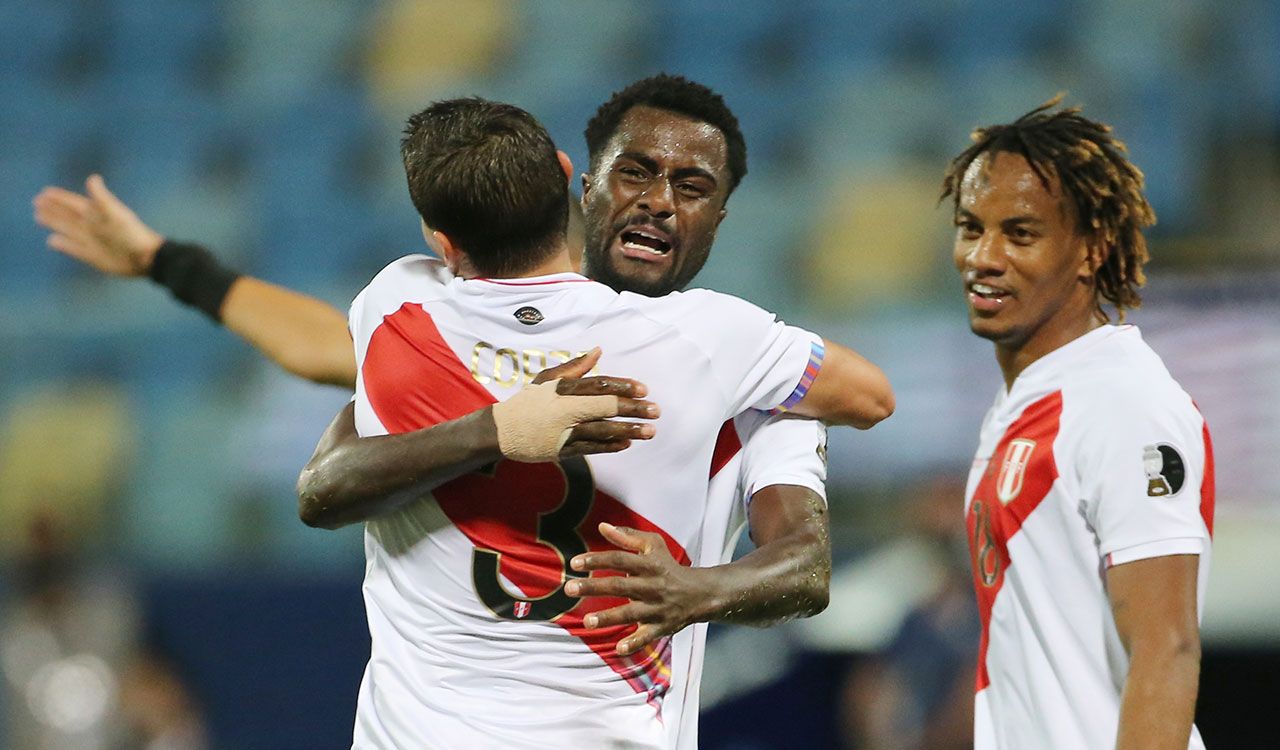 Histórica victoria de Perú en el debut de Santiago Ormeño