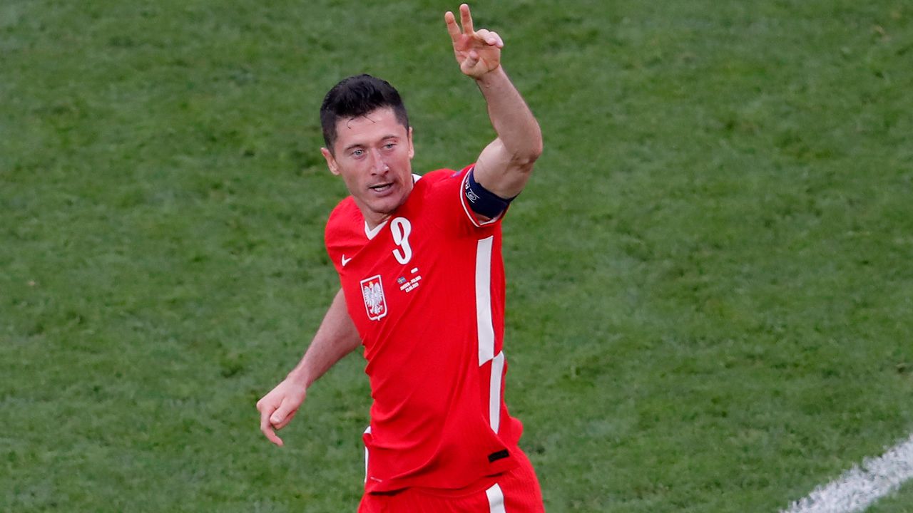 Pero un jugador no puede hacerlo todo y con Polonia ya jugado, Suecia puso el 3-2 definitivo al 90'+3.