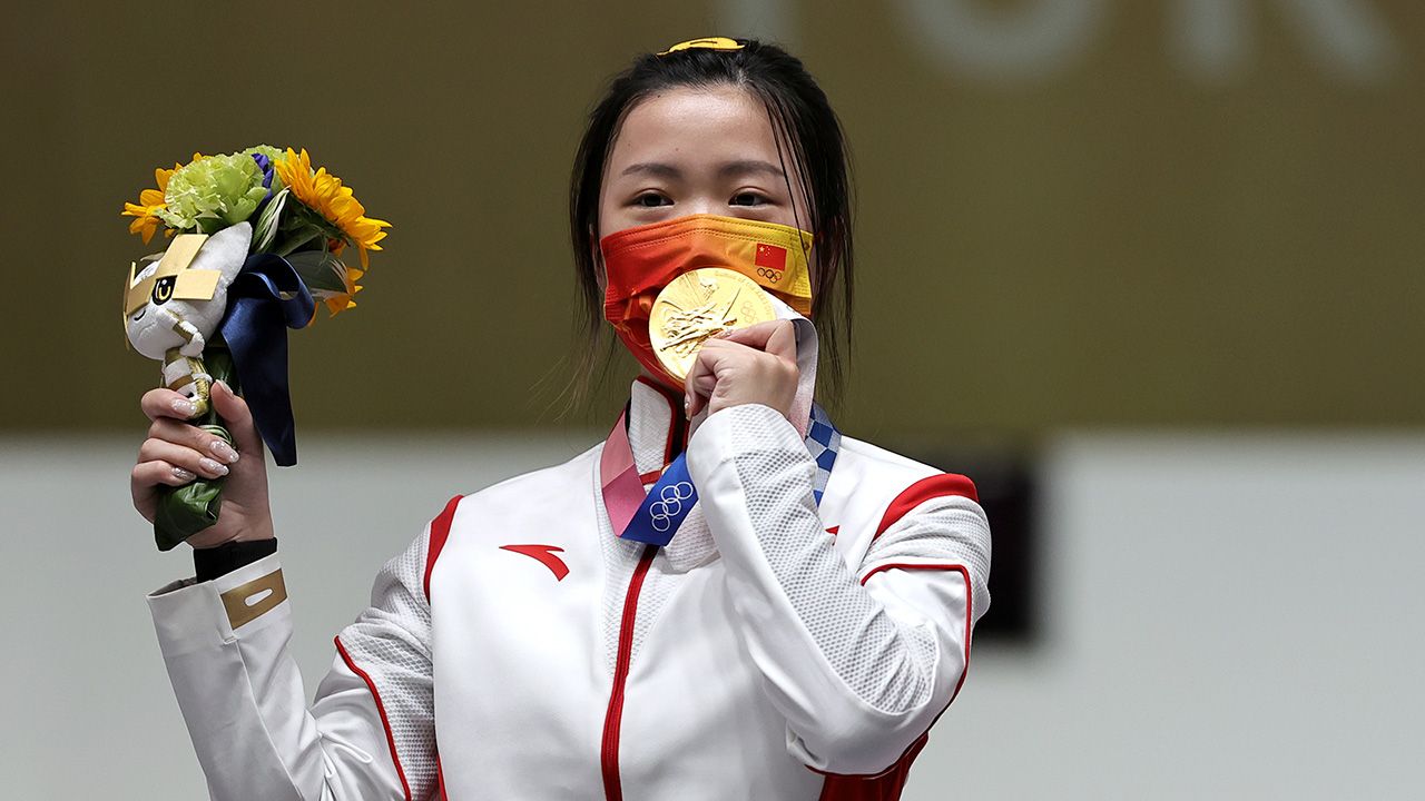 Yang Qian de China, primera medalla de oro de Tokio 2020