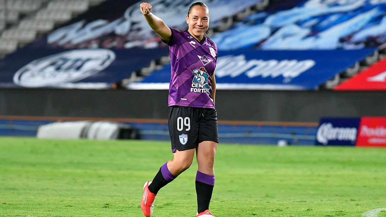 Charlyn Corral por fin debutó en la Liga MX