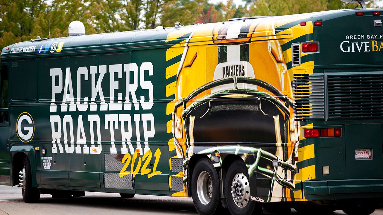 El autobús del Packers Road Trip salió en busca de fans para convivir con los jugadores