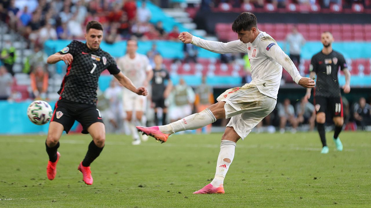 Gianluigi Donnarumma (Portero-Italia) v Álvaro Morata (Delantero-España)