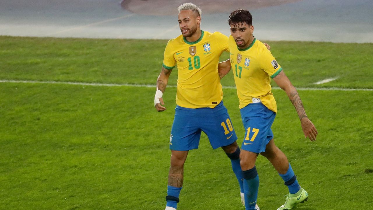 Un lujo de Neymar terminó en gol de Lucas Paquetá