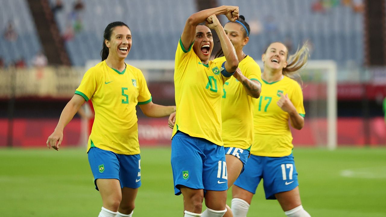 Brasil goleó a China con Marta y 'Formiga' dejando su legado en los Juegos Olímpicos