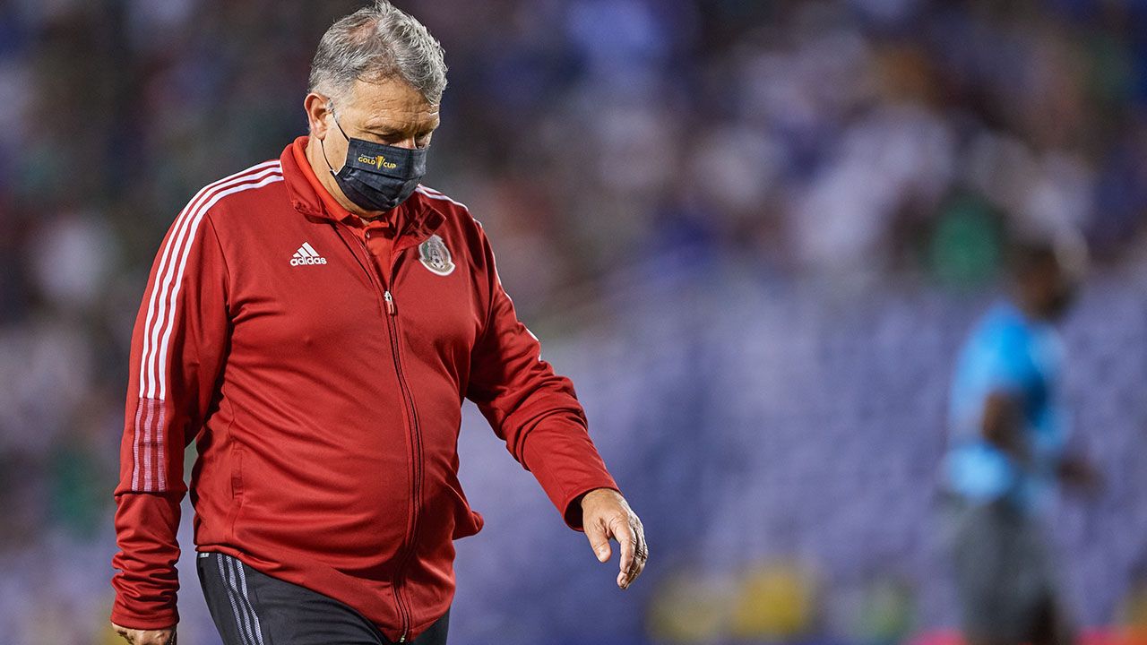 Los rostros de una noche difícil para Gerardo 'Tata' Martino Los rostros de una noche difícil para Gerardo 'Tata' Martino