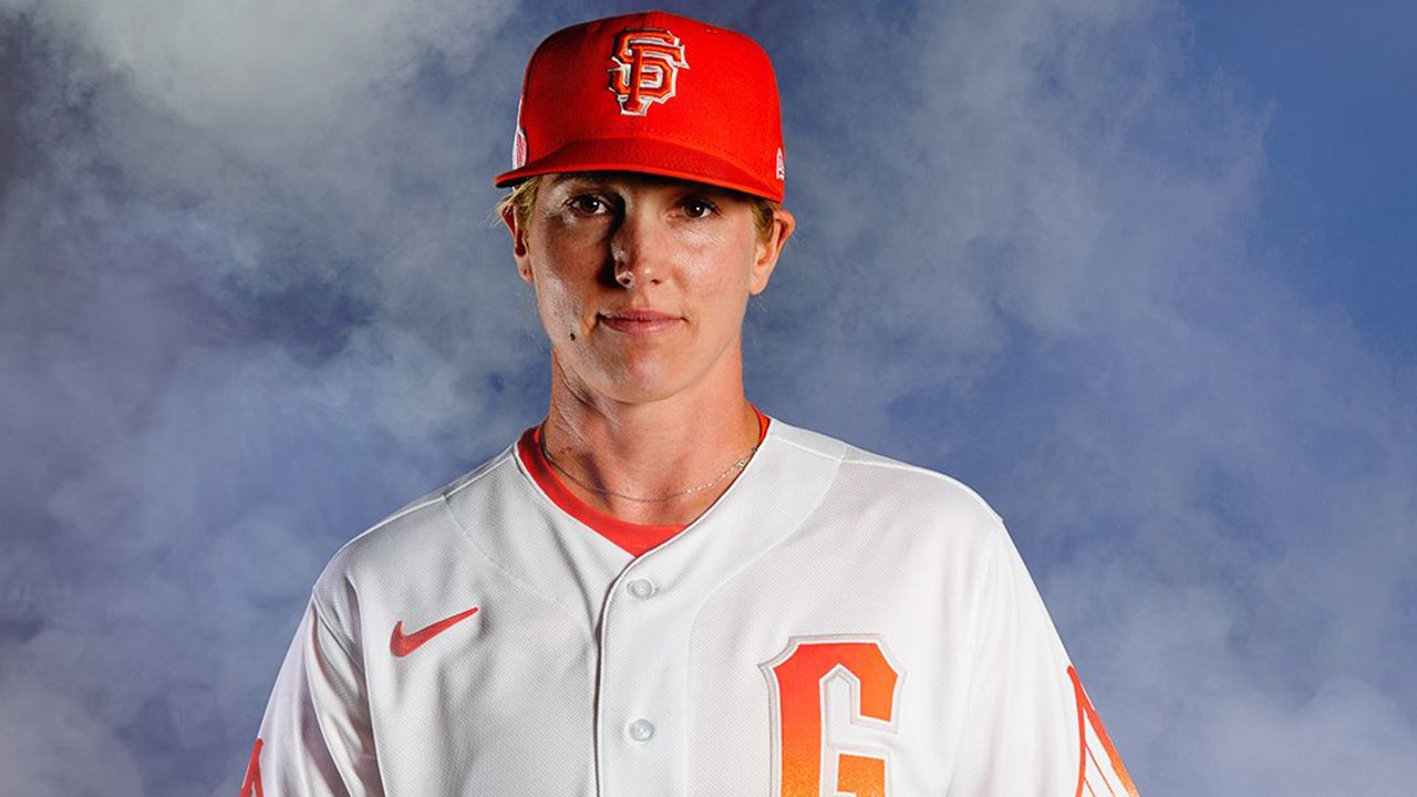 Los San Francisco Giants 'tocan el cielo' con sus nuevos uniformes