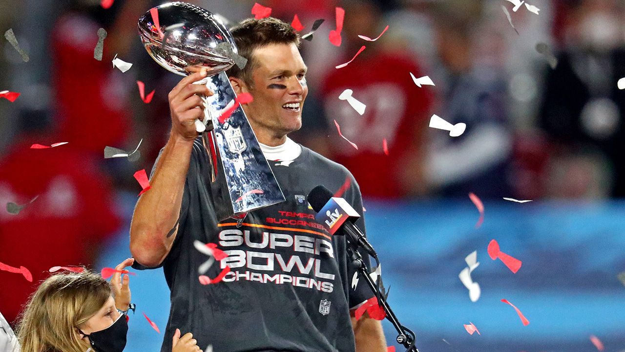 Llegó el séptimo anillo y Tom Brady lo presumió