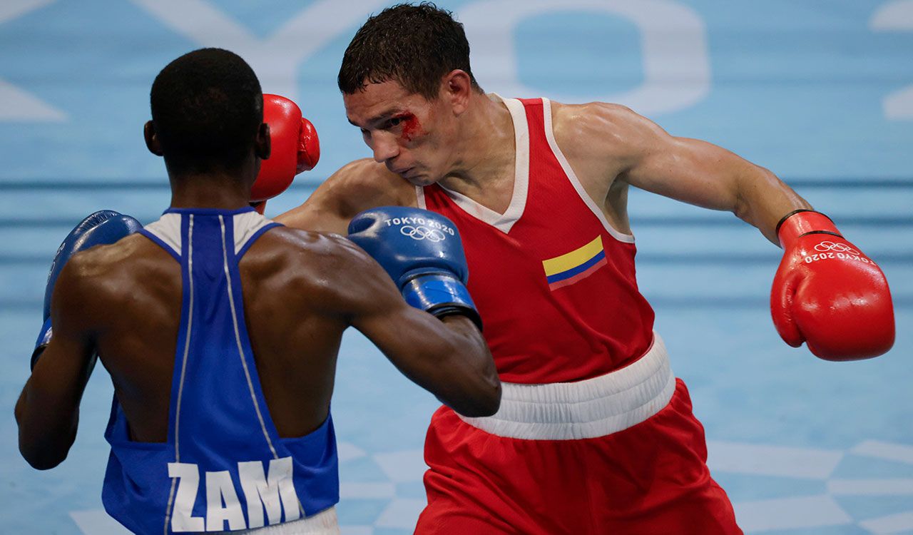 El boxeador que tuvo que pedir un uniforme prestado