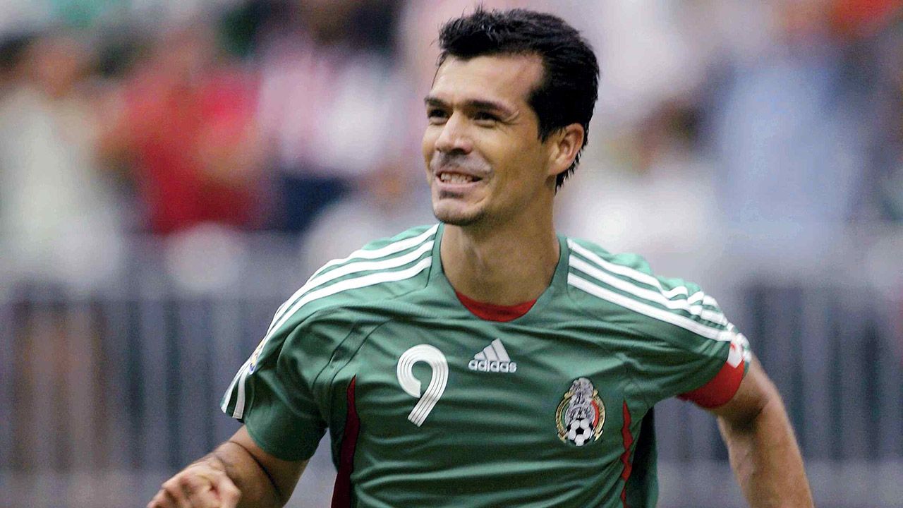 Jared Borgetti: 7 goles en 13 partidos (2003, 2005 y 2007)
