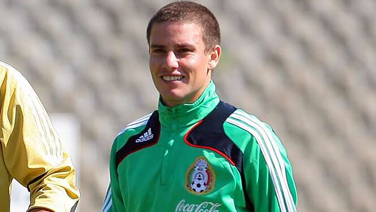 Lucas Ayala: 1 partido (2009), 0 goles