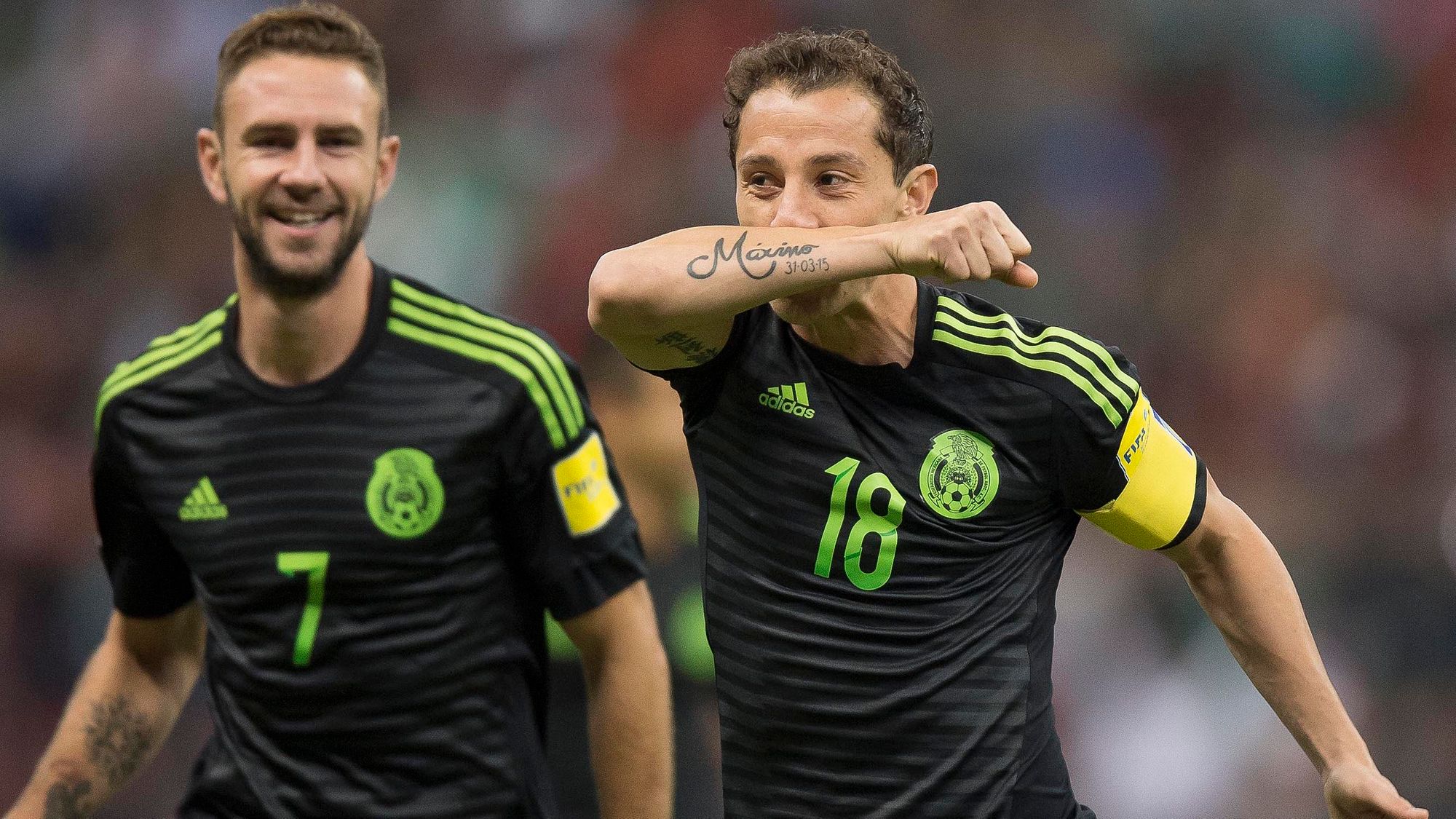 México 3-0 El Salvador (goles de Guardado, Herrera y Vela), Eliminatorias 2015