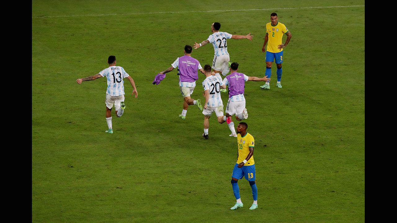 Argentina venció 1-0 Brasil, que jamás había perdido una Copa América en casa.