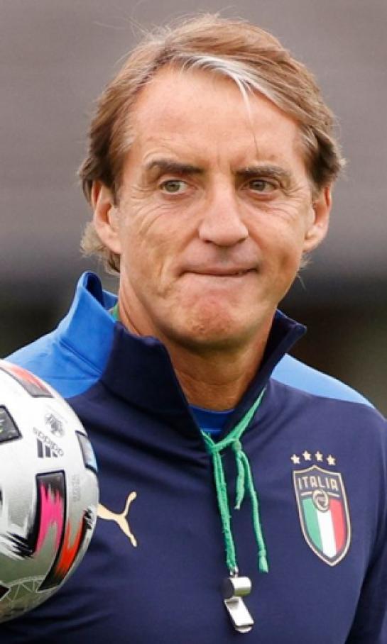 La gloria que Roberto Mancini no vivió como jugador, quiere experimentarla como técnico