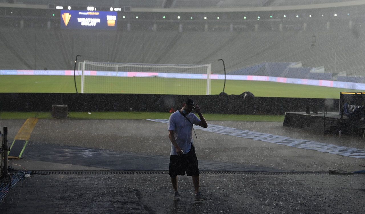 Lo que le faltaba al Tri, una tormenta antes de su partido ante Guatemala